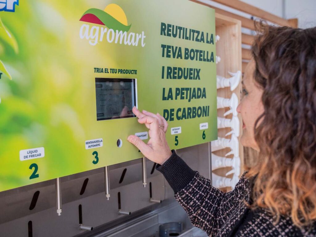 Impulsam una millor forma de fer ús del plàstic